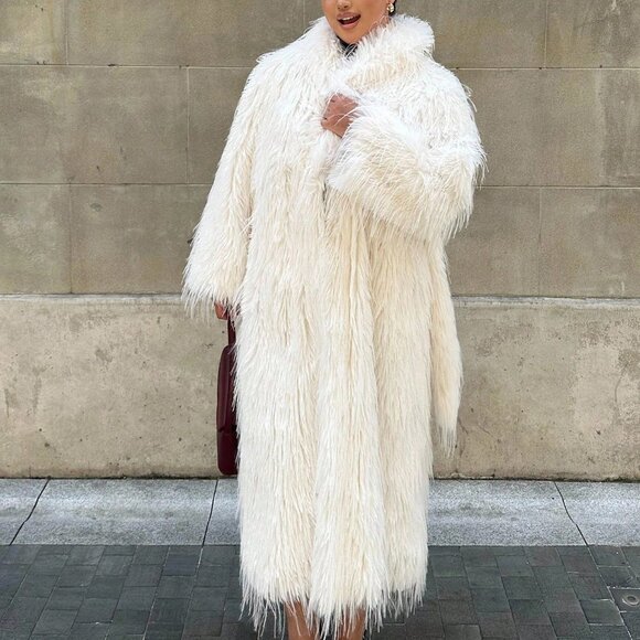 White Preppy Women's Plus Size Shaggy Faux Fur Long Coat - Picture 1 of 7